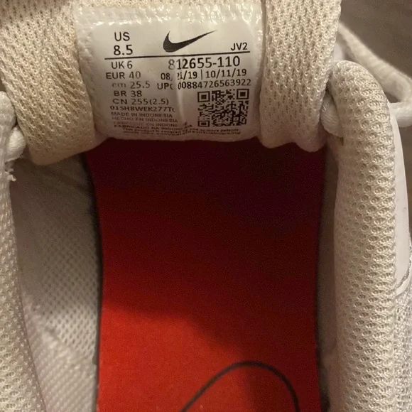 Nike Running Shoe - Picture 6 of 7